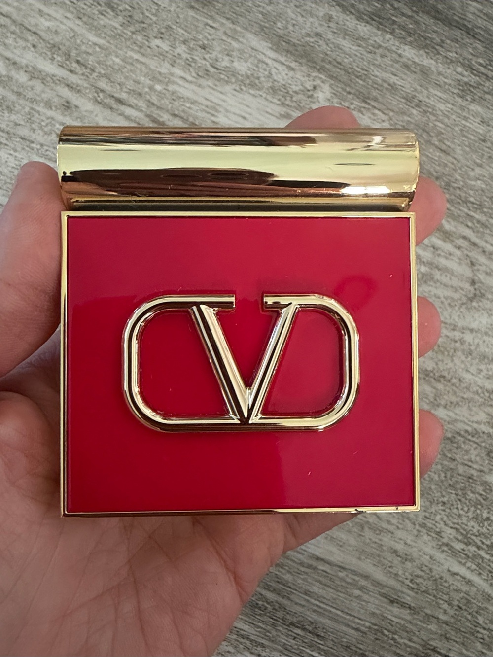 Valentino Red Enamel Compact eye2cheek dual blush and eye shadow 03